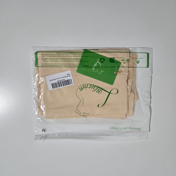 Blueinn Women's Lace trim Slip Shorts in Beige - Size Medium - Picture 2 of 6